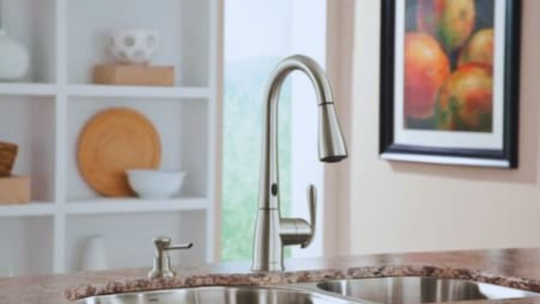 Moen 87350ESRS Haysfield Motion sense touchless: