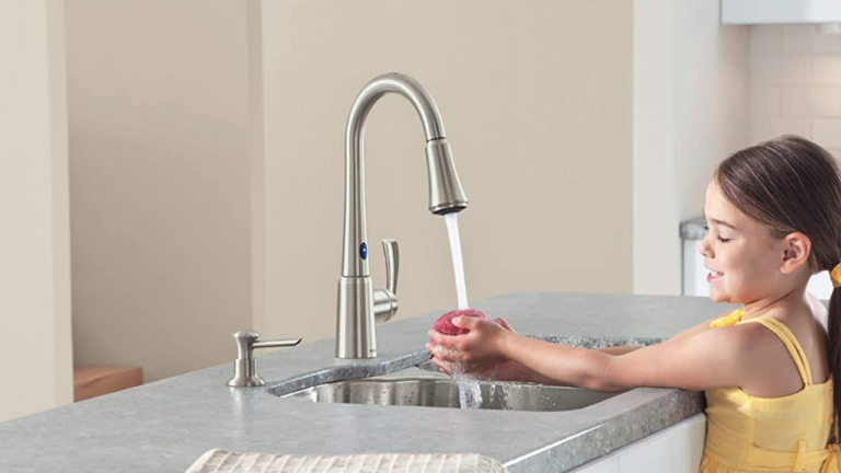 Moen 87359E2SRS Delaney Motion Sense Touchless Kitchen Faucet Review