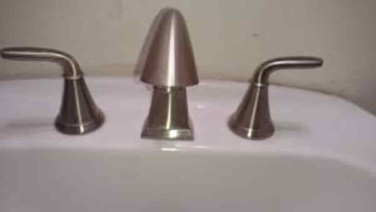 fix a stiff faucet handle